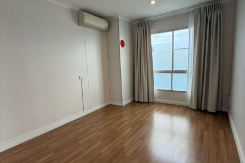 Кондоминиум с 3 спальнями в Ян Наве, Бангкок, Таиланд № 148446 - фото 11