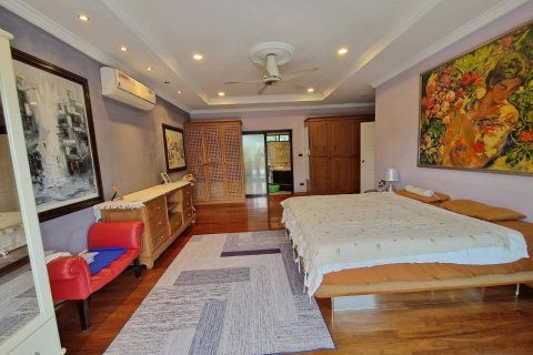 Villa in Pattaya, Thailand 5 Schlafzimmer № 233432 - Foto 4