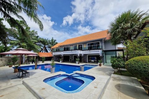 Villa in Pattaya, Thailand 5 Schlafzimmer № 233432