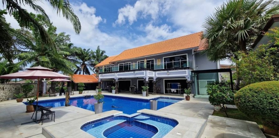 Villa in Pattaya, Thailand 5 Schlafzimmer № 233432