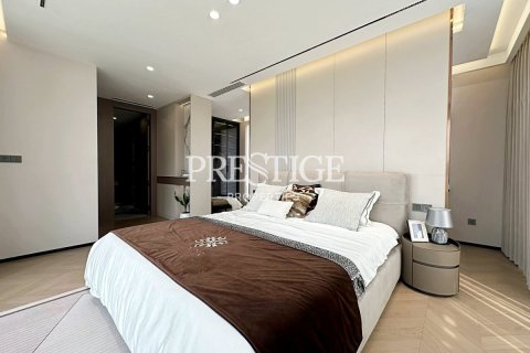 House in Pattaya, Thailand 4 bedrooms № 198205 - photo 10