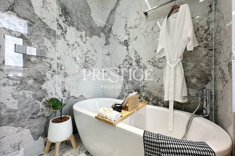 House in Pattaya, Thailand 4 bedrooms № 198205 - photo 14