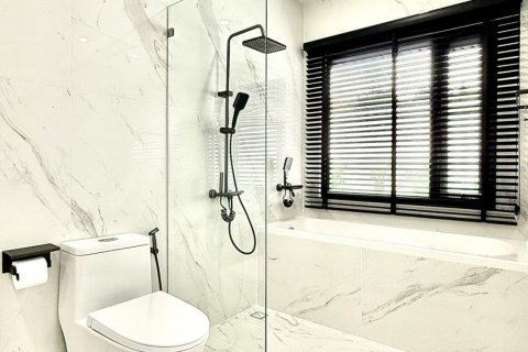 House in Pattaya, Thailand 3 bedrooms № 150995 - photo 16