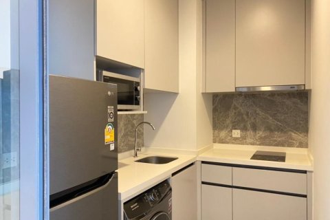 Кондоминиум с 2 спальнями в Пхракханонге, Бангкок, Таиланд № 150275 - фото 2