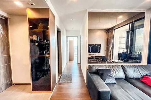 Кондоминиум с 2 спальнями в Бангкоке, Таиланд № 114405 - фото 2