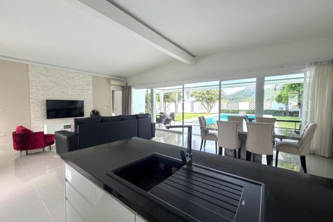 Villa in Hua Hin, Thailand 3 bedrooms № 233979 - photo 17