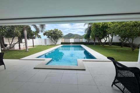 Villa in Hua Hin, Thailand 3 bedrooms № 233979 - photo 18