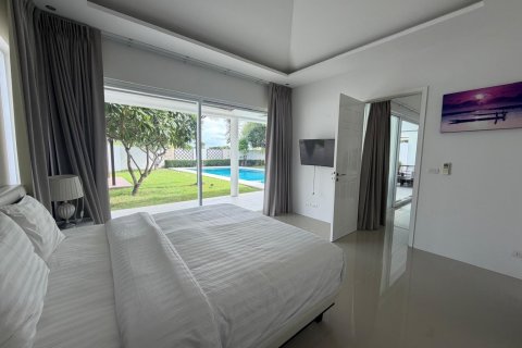 Villa in Hua Hin, Thailand 3 bedrooms № 233979 - photo 14