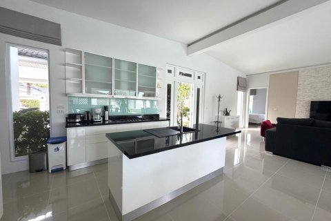 Villa in Hua Hin, Thailand 3 bedrooms № 233979 - photo 10