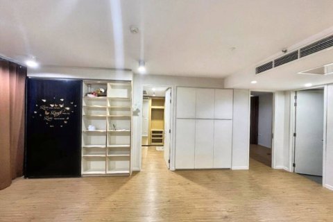 Кондоминиум с 2 спальнями в Бангкоке, Таиланд № 149699 - фото 1
