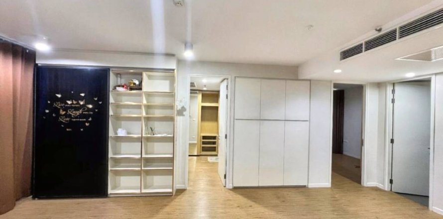 Кондоминиум с 2 спальнями в Бангкоке, Таиланд № 149699