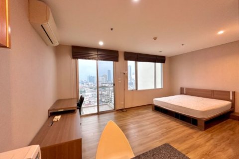 Studio dans le Condo à Khlong San, Bangkok, Thaïlande  № 160686 - photo 4