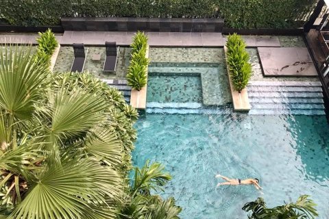 Studio dans le Condo à Watthana, Bangkok, Thaïlande  № 160682 - photo 15