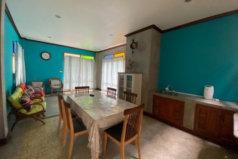 Дом в Ханг Донге, Таиланд с 3 спальнями  № 145247 - фото 1