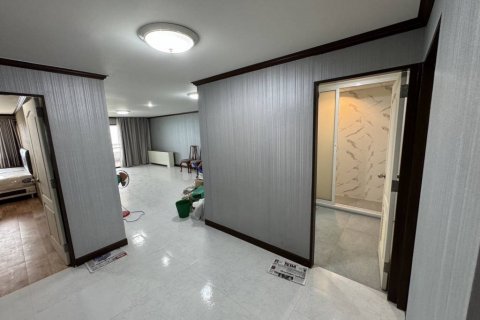 Кондоминиум с 3 спальнями в Ча-аме, Таиланд № 114626 - фото 3