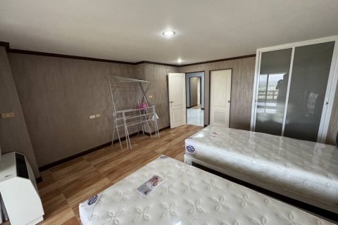 Кондоминиум с 3 спальнями в Ча-аме, Таиланд № 114626 - фото 5