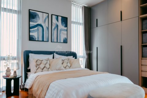 House in Bang Lamung, Thailand 4 bedrooms № 55081 - photo 13