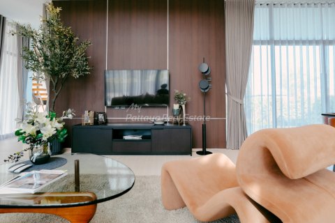 House in Bang Lamung, Thailand 4 bedrooms № 55081 - photo 2