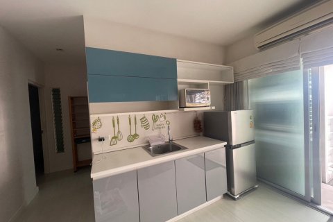 Кондоминиум с 2 спальнями в Чатучаке, Бангкок, Таиланд № 136912 - фото 7