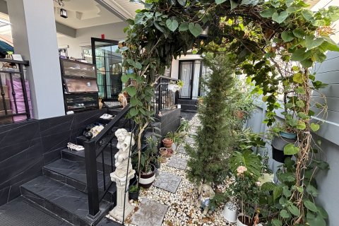 Villa in Hua Hin, Thailand 3 bedrooms № 164161 - photo 3