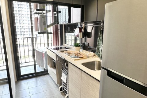 Кондоминиум с 2 спальнями в Бангкапи, Бангкок, Таиланд № 164160 - фото 4