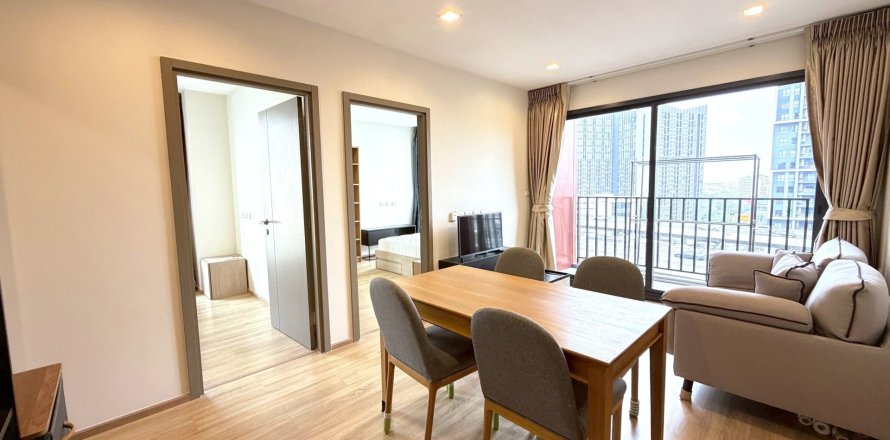 Кондоминиум с 2 спальнями в Бангкапи, Бангкок, Таиланд № 164160