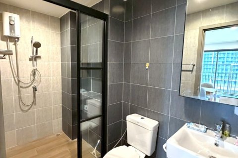 Кондоминиум с 2 спальнями в Бангкапи, Бангкок, Таиланд № 164160 - фото 13