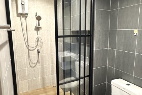 Кондоминиум с 2 спальнями в Бангкапи, Бангкок, Таиланд № 164160 - фото 10