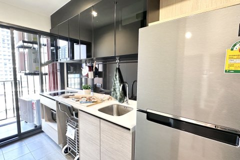 Кондоминиум с 2 спальнями в Бангкапи, Бангкок, Таиланд № 164160 - фото 5