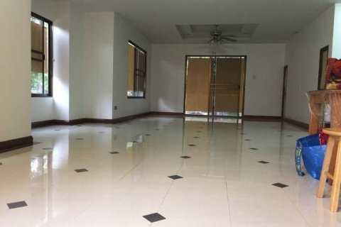 House in Pattaya, Thailand 3 bedrooms № 164164 - photo 3