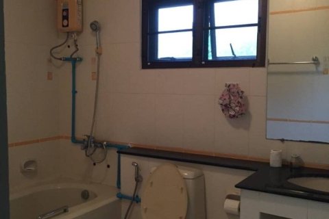 House in Pattaya, Thailand 3 bedrooms № 164164 - photo 12