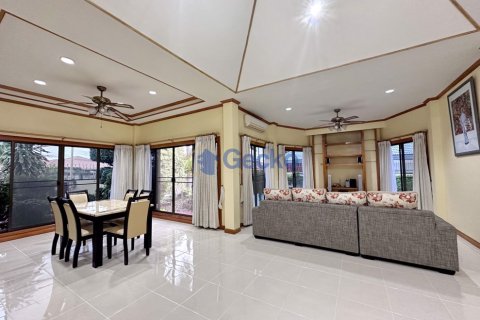 Maison à Pattaya, Thaïlande 4 chambres № 197268 - photo 4