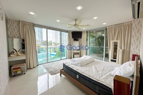 Condo à Pattaya, Thaïlande, 3 chambres № 197272 - photo 11