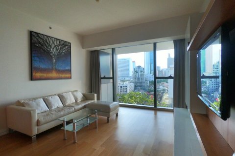 Кондоминиум с 2 спальнями в Сатхоне, Бангкок, Таиланд № 144083 - фото 1