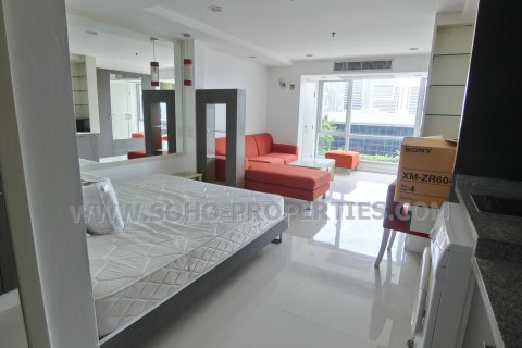 Studio in the Condo in Bangkok, Thailand  № 144081 - photo 2