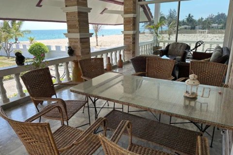 Дом в Хуа Хине, Таиланд с 4 спальнями  № 164774 - фото 2