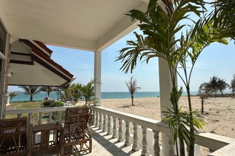 Дом в Хуа Хине, Таиланд с 4 спальнями  № 164774 - фото 3