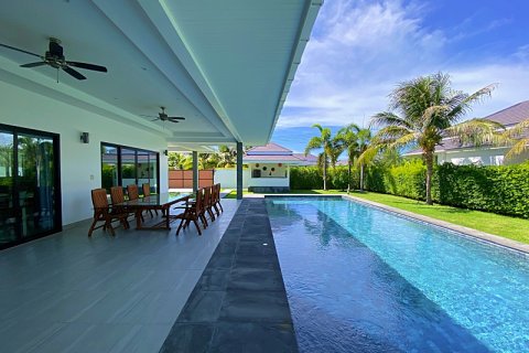 Villa à Hua Hin, Thaïlande 3 chambres № 168660 - photo 16