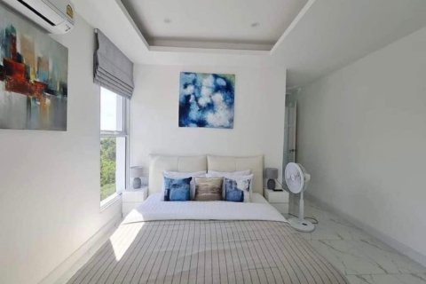 Villa in Hua Hin, Thailand 4 bedrooms № 168663 - photo 14