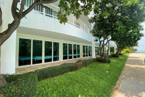 Condo in Hua Hin, Thailand, 4 bedrooms  № 168659 - photo 4
