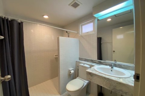 Condo in Hua Hin, Thailand, 4 bedrooms  № 168659 - photo 13