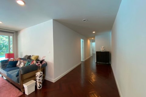 Condo in Hua Hin, Thailand, 4 bedrooms  № 168659 - photo 18