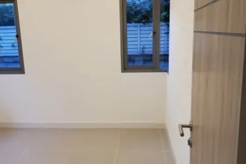 Haus in Lat Krabang, Bangkok, Thailand 4 Schlafzimmer № 218597 - Foto 9