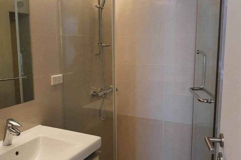 Studio dans le Condo à Khlong Toei, Bangkok, Thaïlande  № 156171 - photo 5