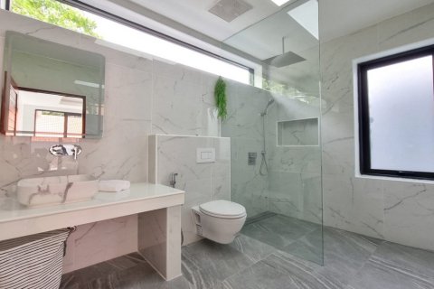 Вилла в Чалонге, Таиланд с 3 спальнями  № 134361 - фото 17