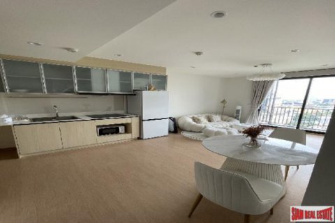 Apartment in Bangkok, Thailand 2 bedrooms № 134360 - photo 14