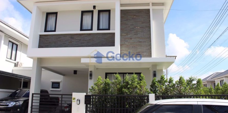 House in Pattaya, Thailand 3 bedrooms № 201880