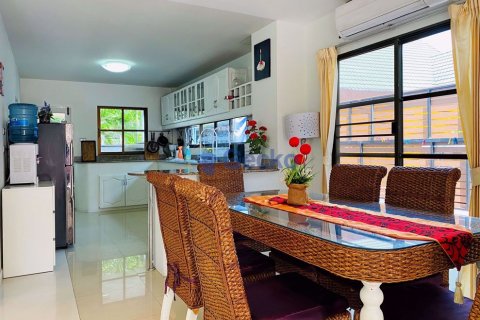 House in Pattaya, Thailand 6 bedrooms № 201879 - photo 6