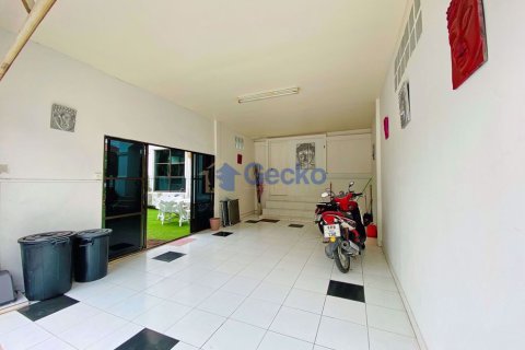 House in Pattaya, Thailand 6 bedrooms № 201879 - photo 30