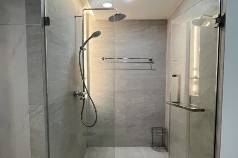 Condo à Pathum Wan, Bangkok, Thaïlande, 2 chambres № 201881 - photo 3